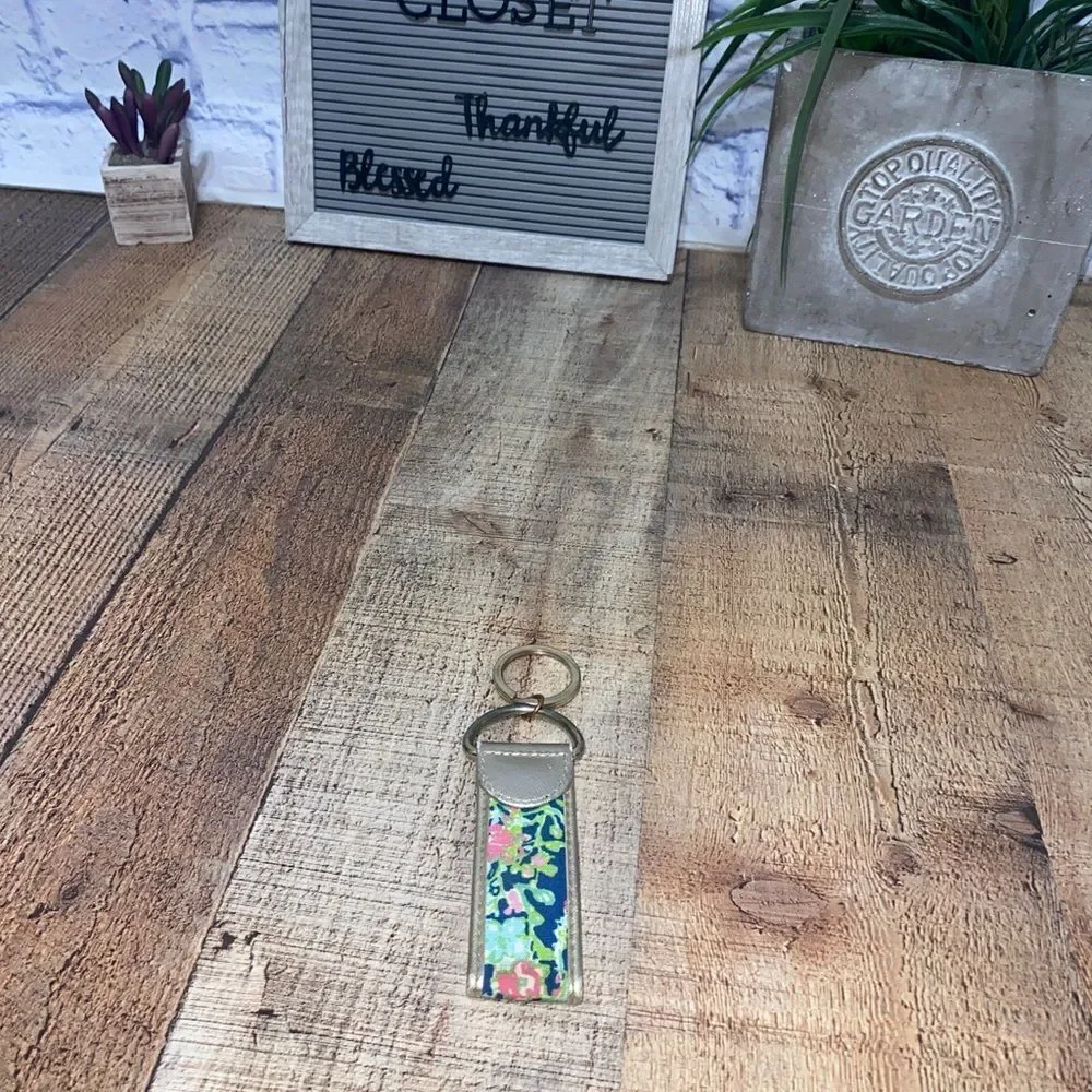 Iilly Pulitzer key fob keychain